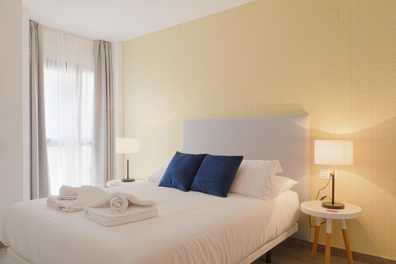 Caleta Homes - Ancha Del Carmen Malaga Luaran gambar